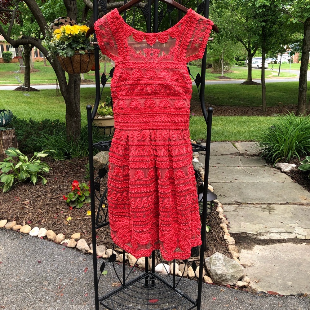 Like New Size 0 Anthropologie Cocktail Dress